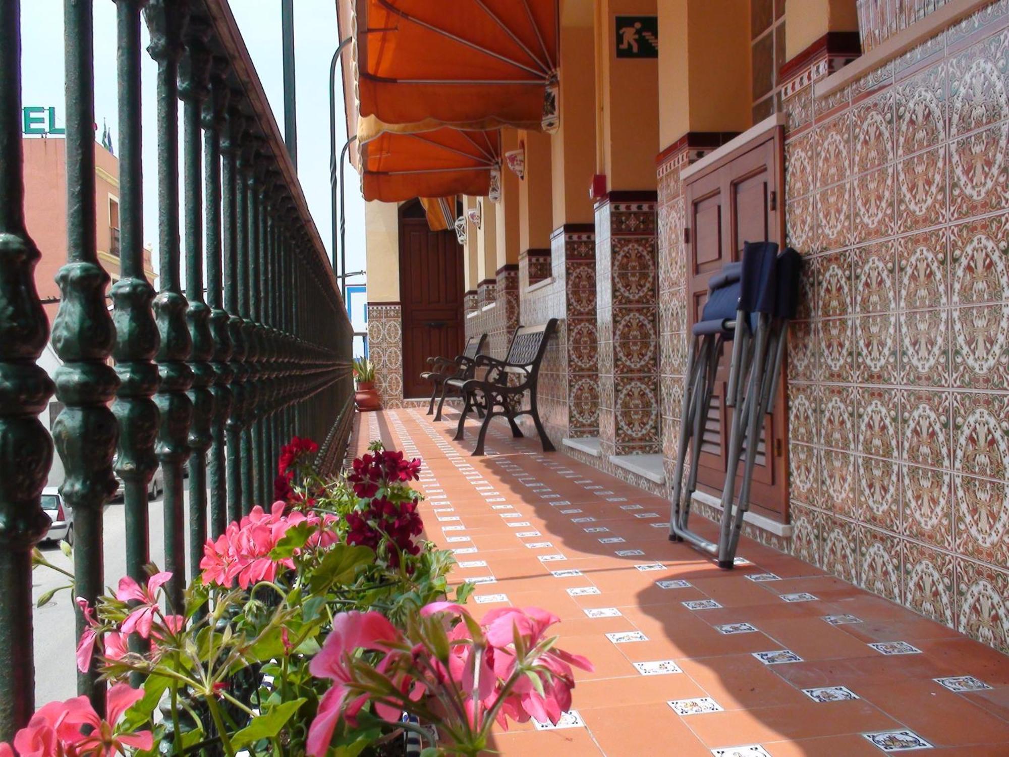 Hostal Tarik Hotel Tarifa Eksteriør billede