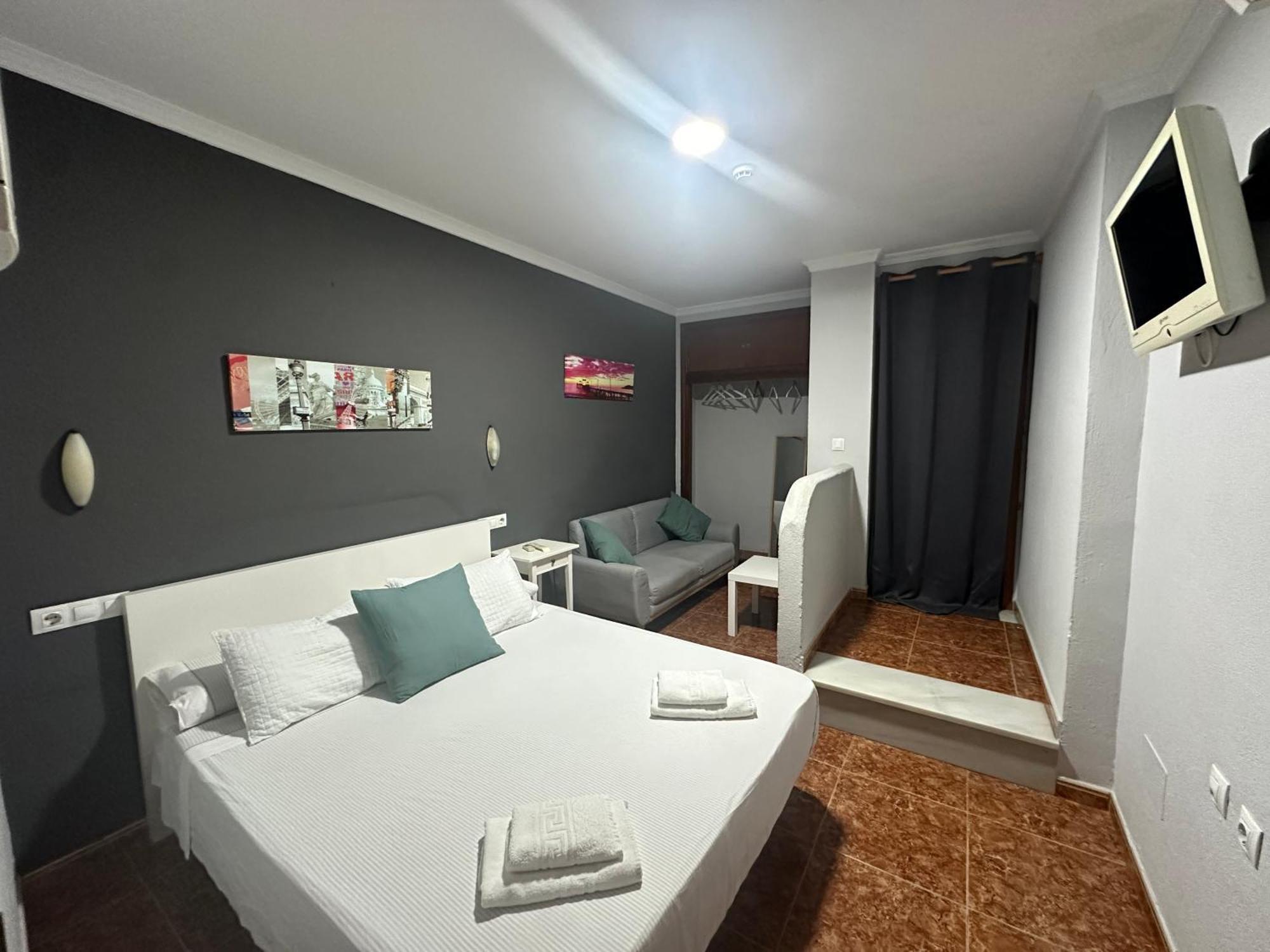 Hostal Tarik Hotel Tarifa Eksteriør billede