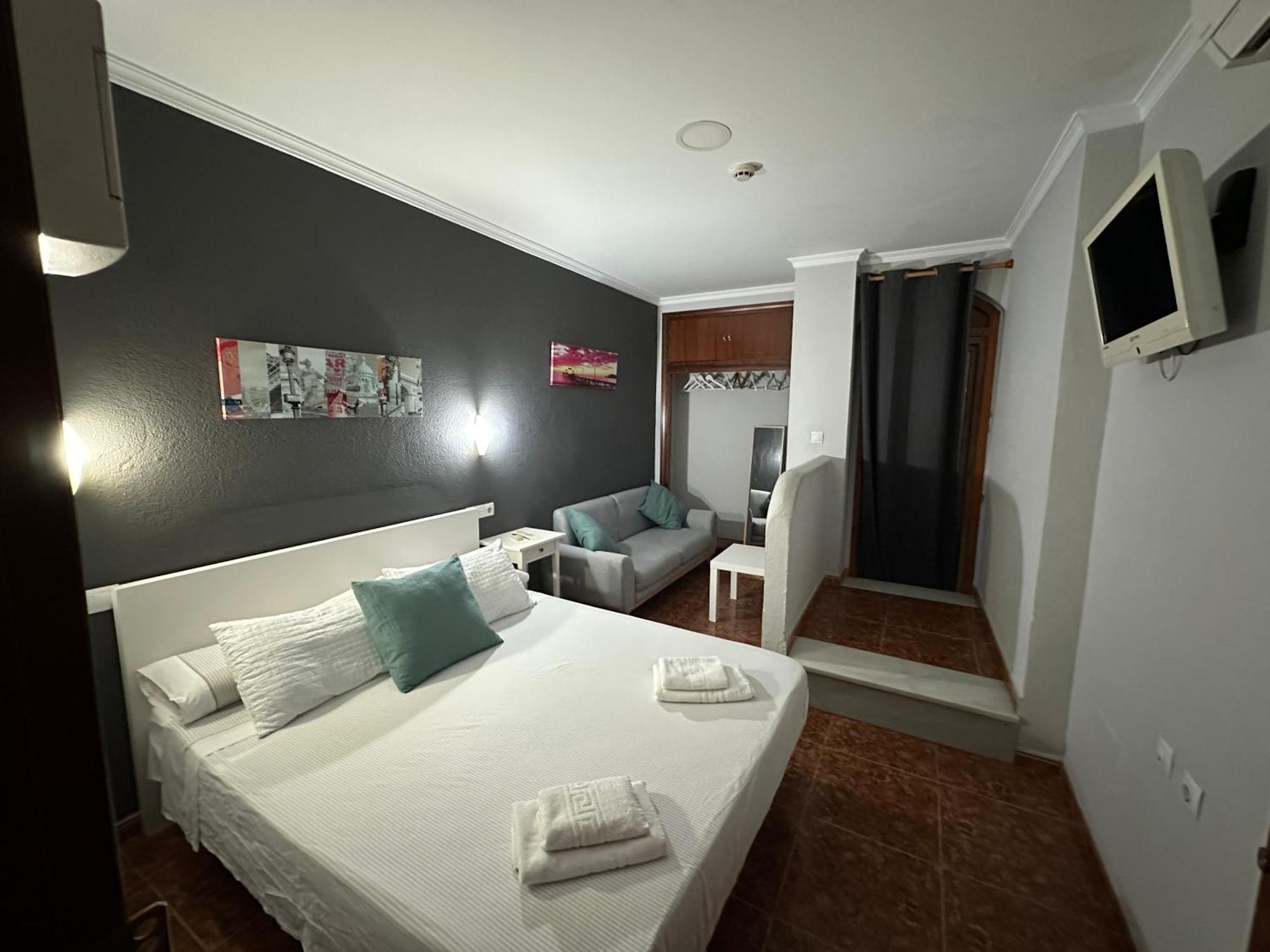 Hostal Tarik Hotel Tarifa Eksteriør billede