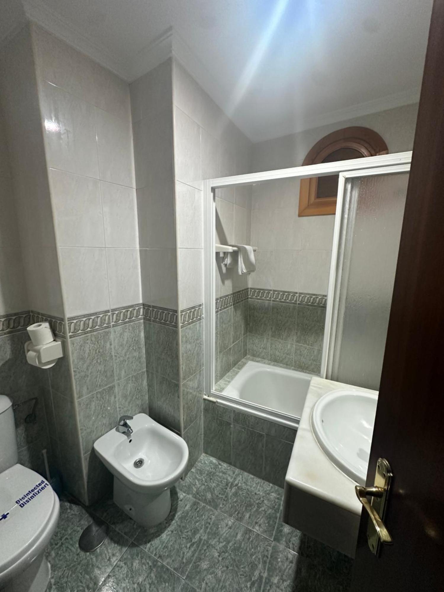 Hostal Tarik Hotel Tarifa Eksteriør billede