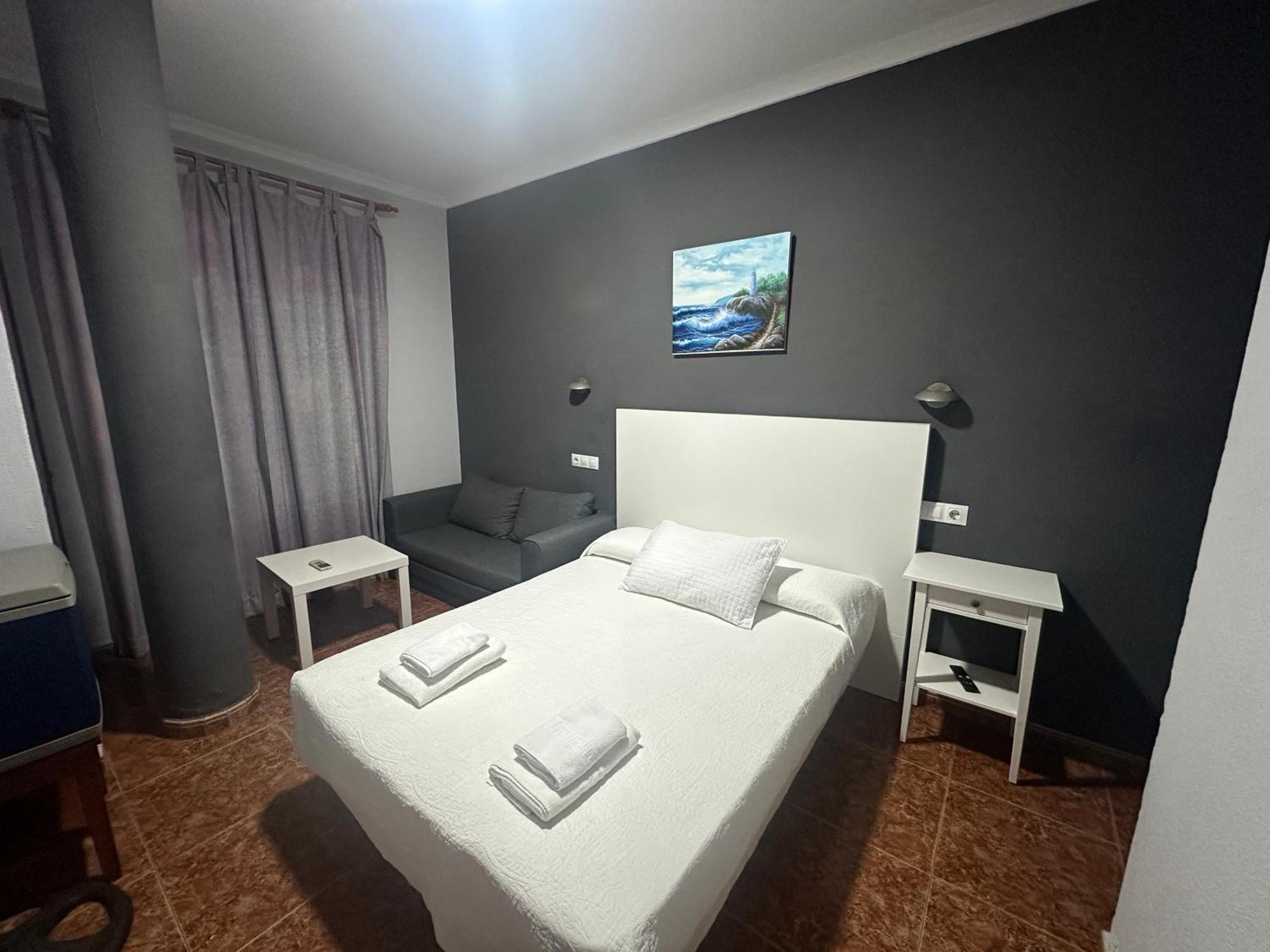 Hostal Tarik Hotel Tarifa Eksteriør billede