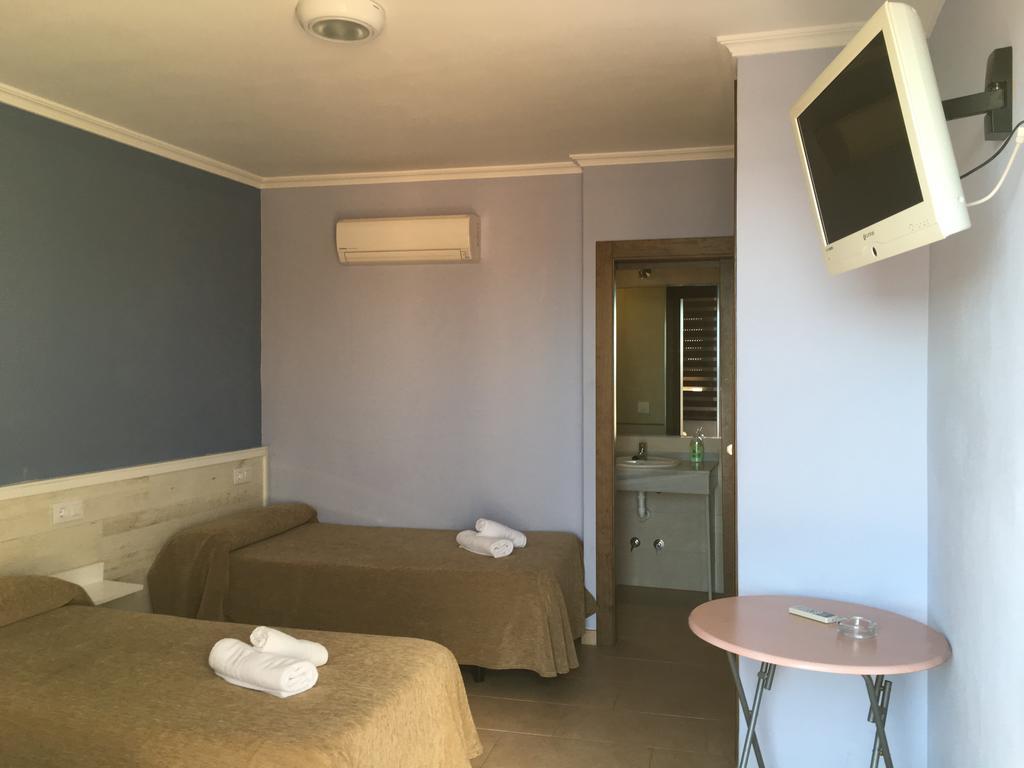 Hostal Tarik Hotel Tarifa Eksteriør billede